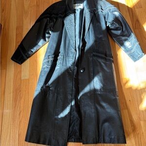 Elegant Black Trench Coat for Women